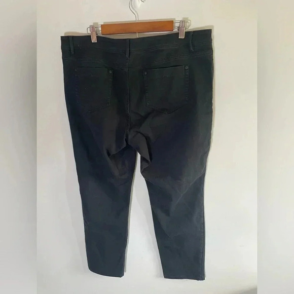 J. Jill Authentic Fit Slim Leg Jean Cropped Black Denim EUC Plus Size 18 0058 - Picture 3 of 10